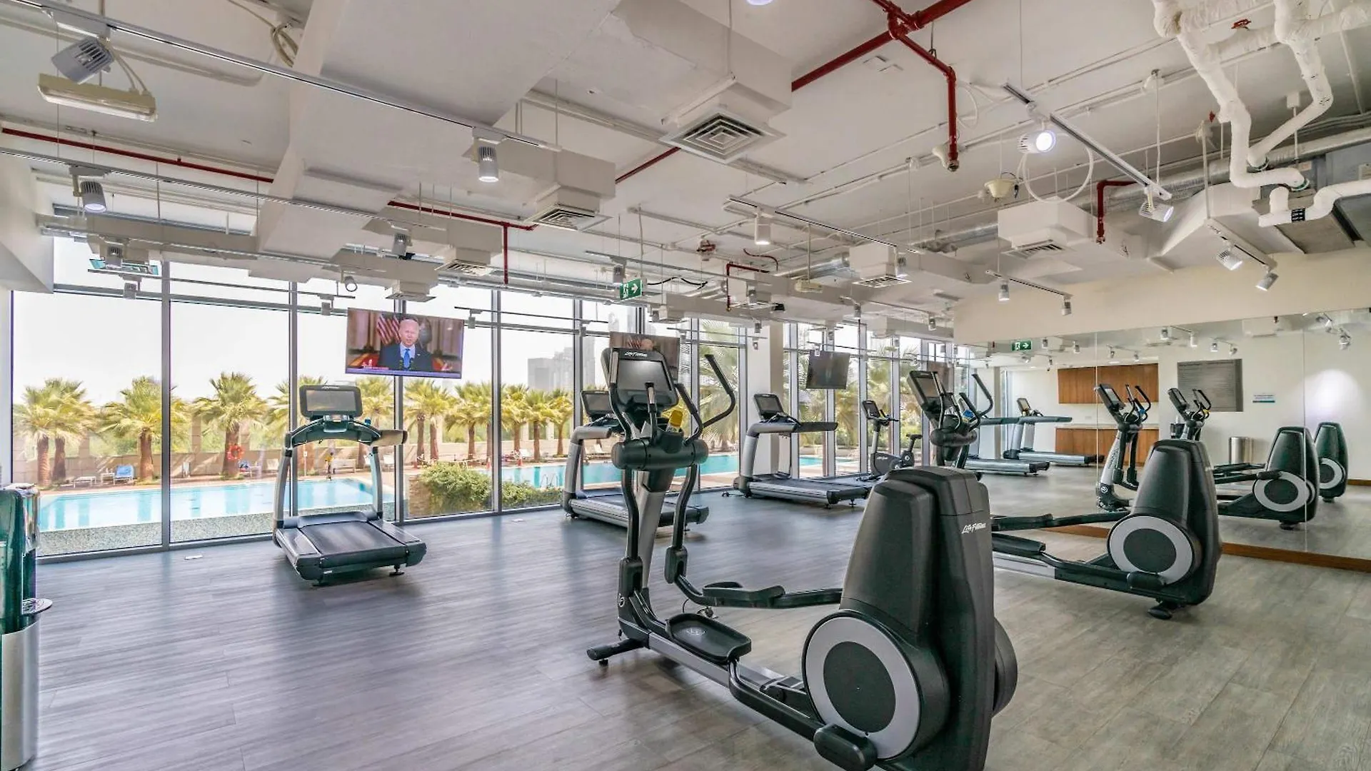 Apartment Silkhaus Modish Studio With Burj Khalifa View, Pool Access Dubai